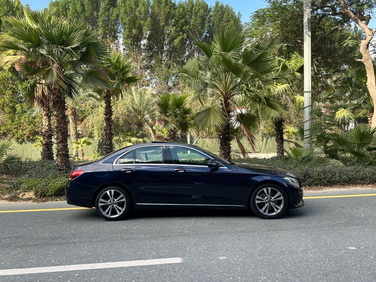 Mercedes-Benz C 300 Luxury 2.0L | 4- Cylinder 241 HP | 2018 | Full Option | Low Mileage | Luxury Sedan | Perfect Conditi