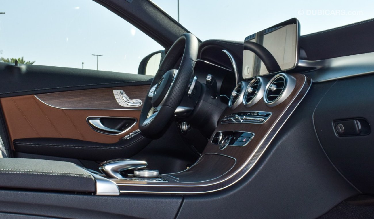 مرسيدس بنز C 200 (عرض جديد ) محرك 2.0لتر ميرسيدس سي 200 اي ام جي فل اوبشن م خليجي مع ضمان دولي 2 سنه