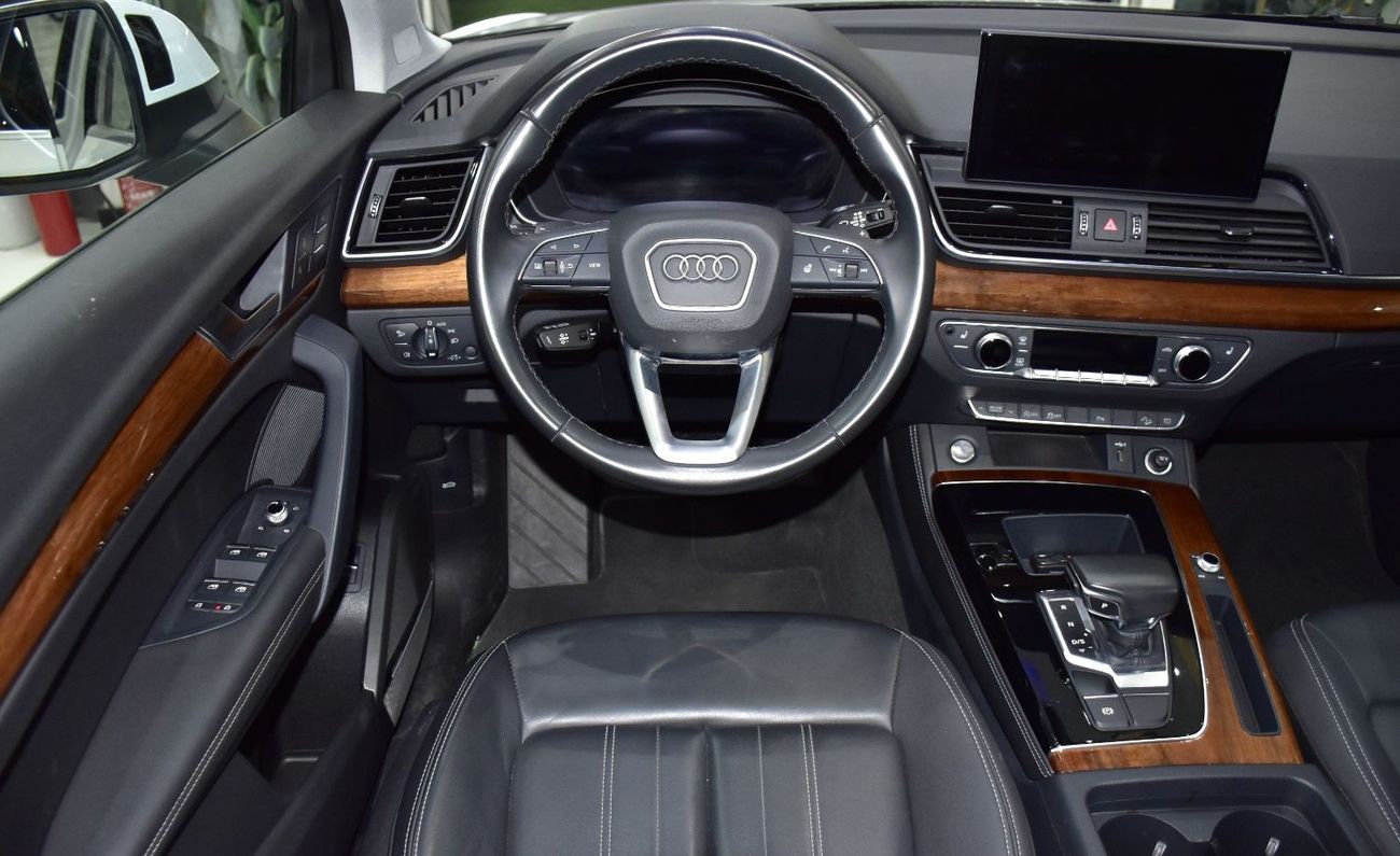 أودي Q5 EXCELLENT DEAL for our Audi Q5 Quattro ( 2023 Model ) in White Color American Specs