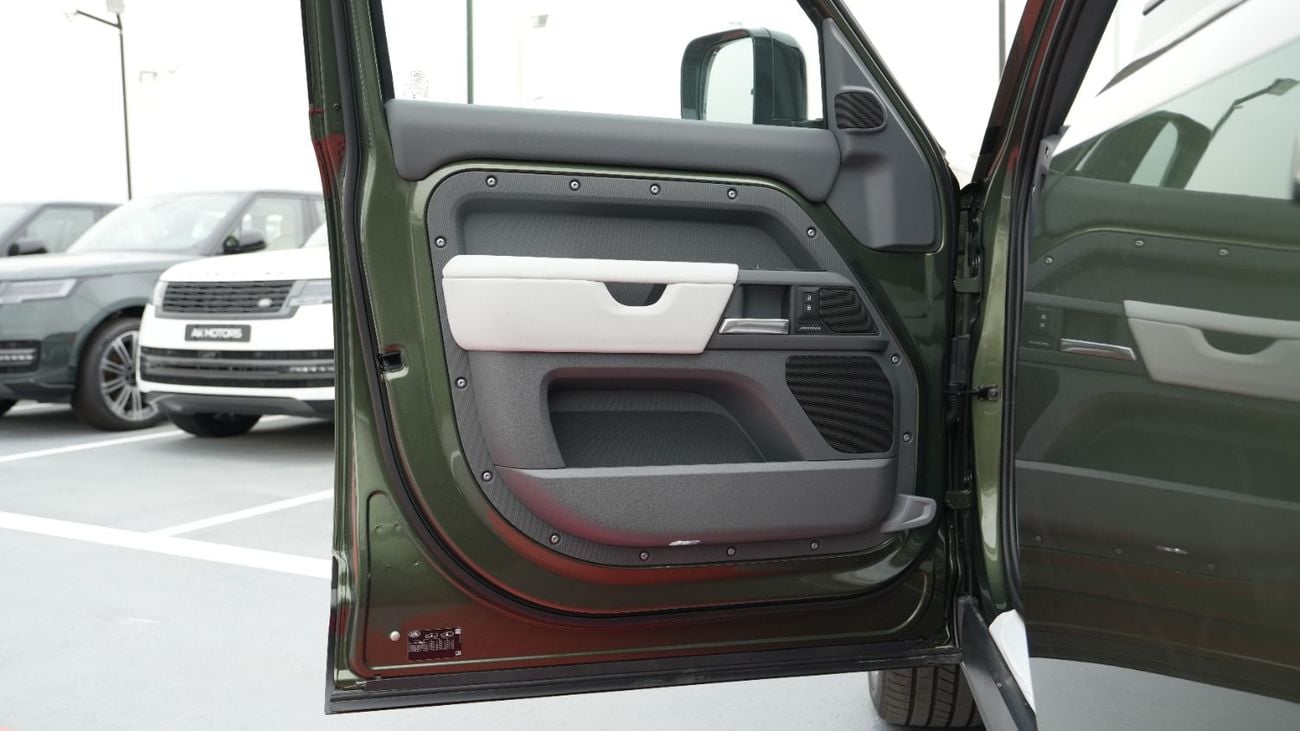 Land Rover Defender P400 X-Dynamic HSE Woolstone Green 2026MY Export Only