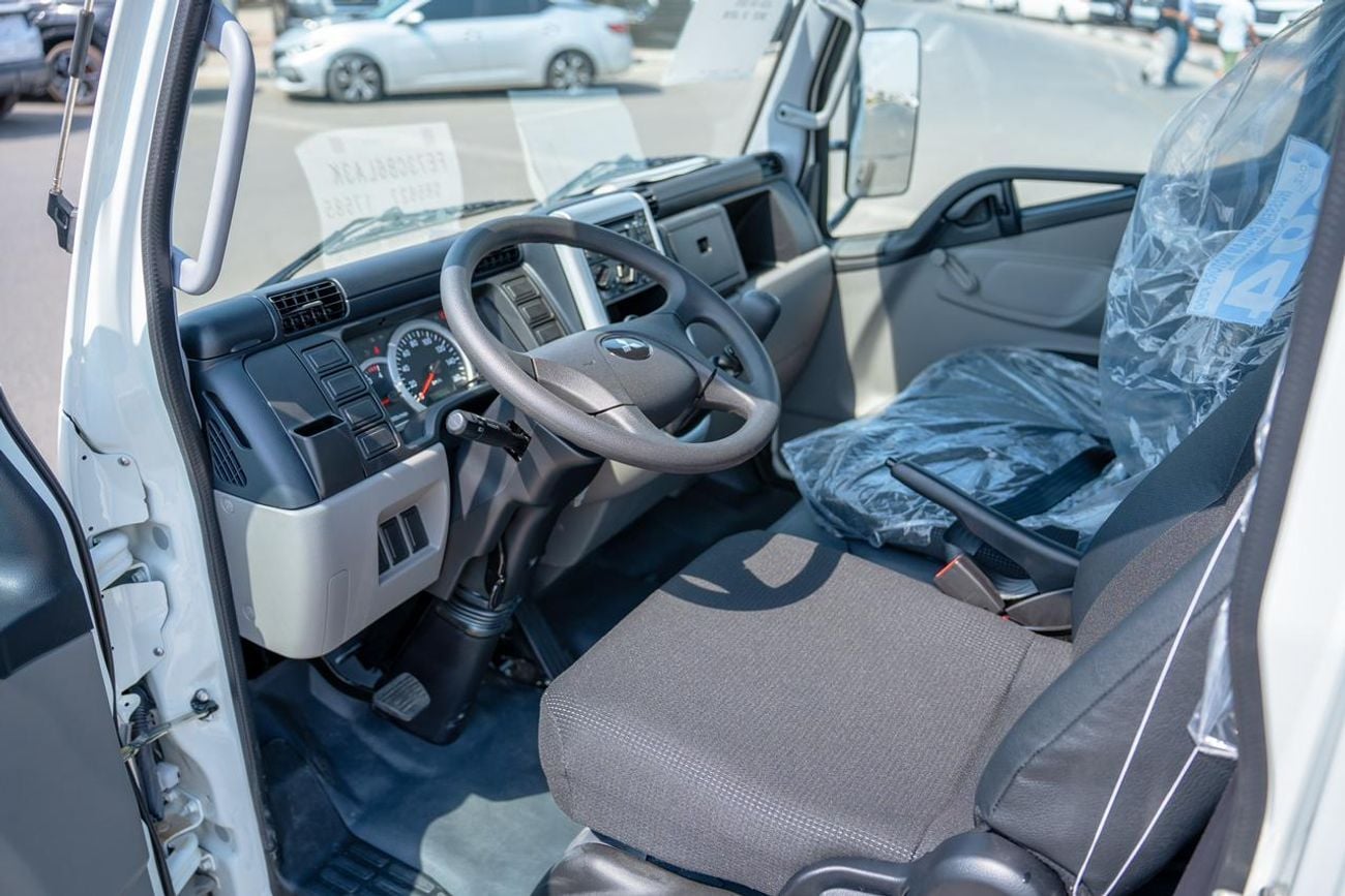 ميتسوبيشي فوسو كانتير Mitsubishi Fuso Canter 2025 4.2L Diesel one Tunk  Manual