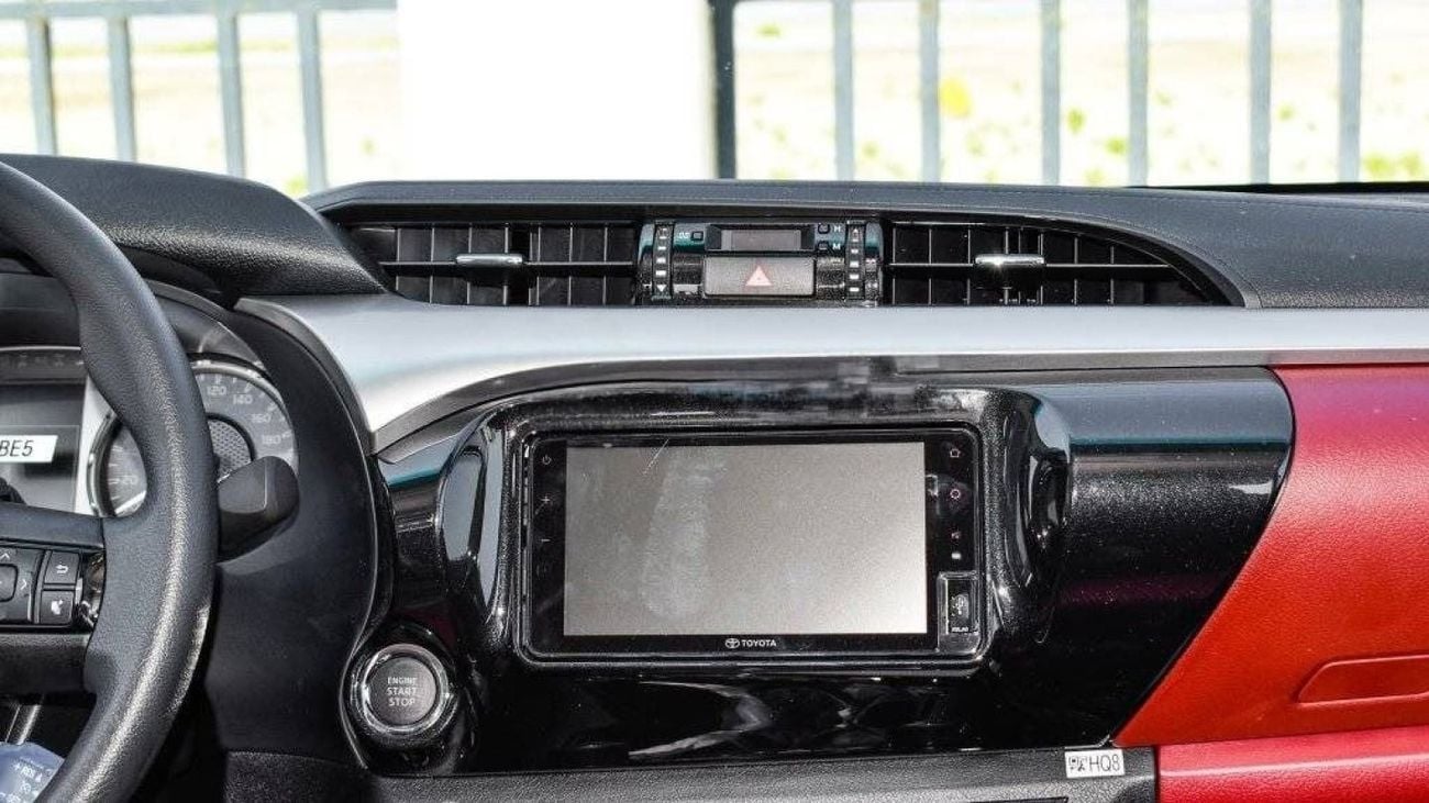 Toyota Hilux TOYOTA HILUX DC 2.7L 4X4 PETROL W/REAR CAMERA A/T MY24 2.7L Petrol 2024