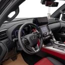 لكزس LX 700h F SPORT سيارة F-Sport موديل 2026 باللونين الأسود والأحمر (بدون نظام ركن آلي)