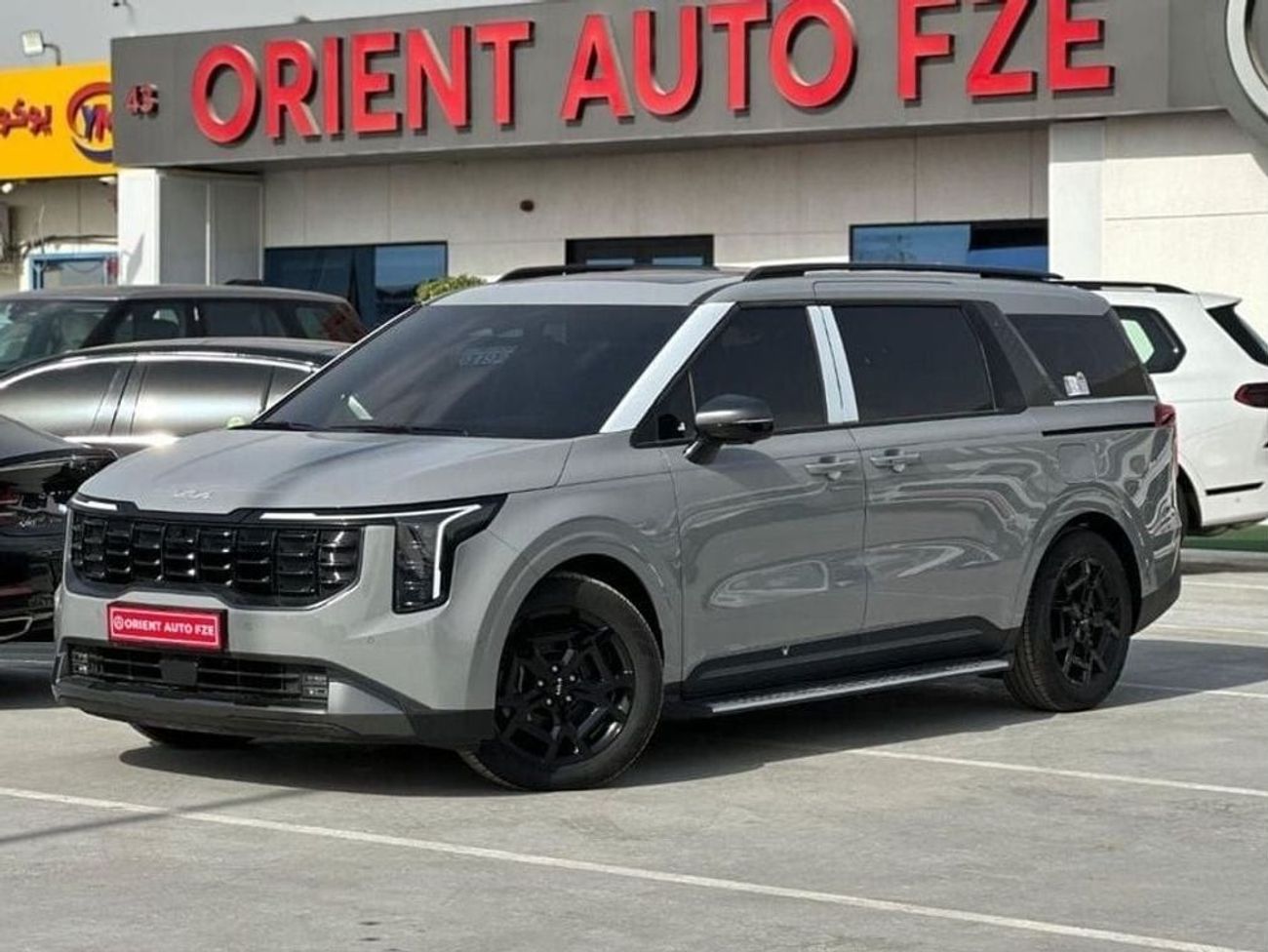 Kia Carnival Brand New Kia Signature 3.5L 9 Seats FWD Korean Spec