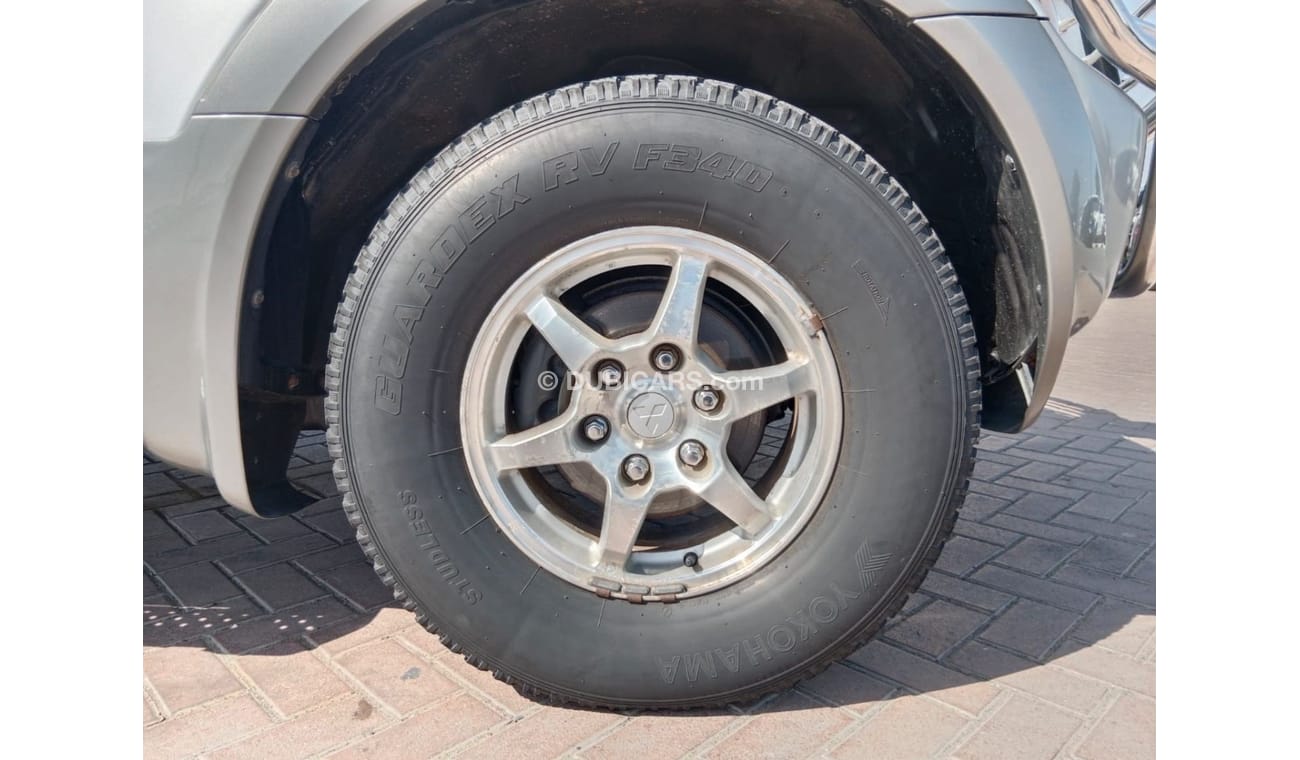 Mitsubishi Pajero MITSUBISHI PAJERO RIGHT HAND DRIVE(PM03999)