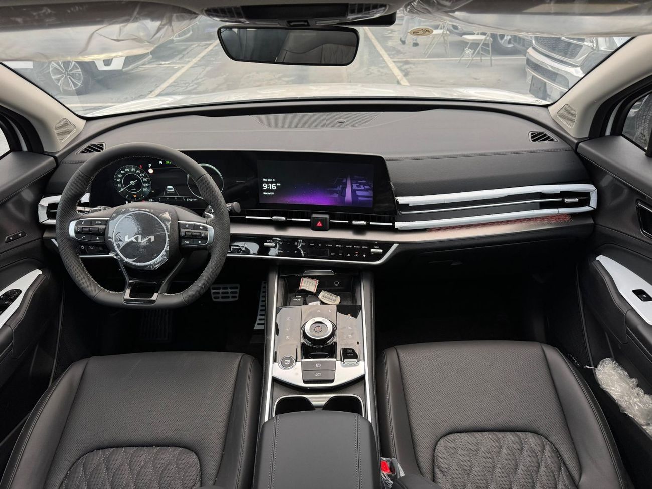 كيا سبورتيج 2.0L Petrol Turbo 4WD 2025 Export Price @ 90,000 AED