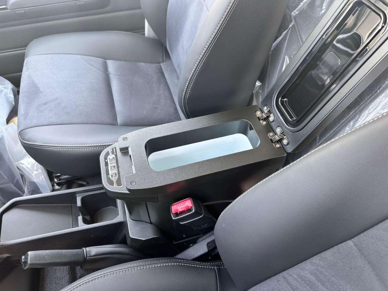 Toyota Land Cruiser 70 TOYOTA LAND CRUISER 76 4.0L 5DOOR 4WD SUV 2025