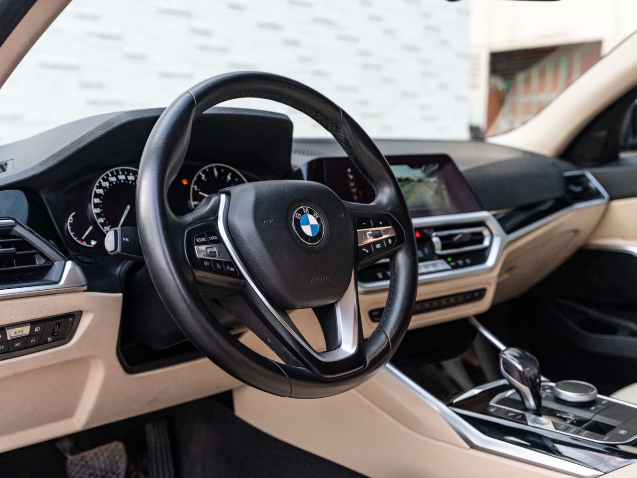 BMW 320i Executive 2.0L