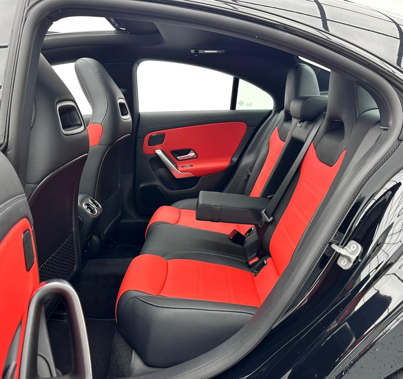 Mercedes-Benz CLA 35 AMG 2025 Mercedes-Benz CLA 35 AMG, 5 Year Mercedes Warranty + Service Contract, Excellent Condition, GCC