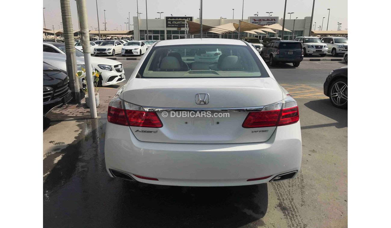 هوندا أكورد خليجي قابل للتصدير الى السعوديه