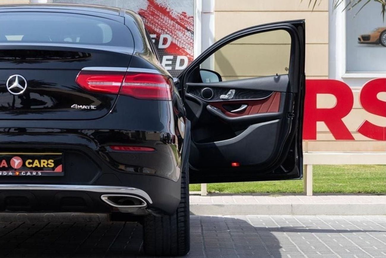 Mercedes-Benz GLC 250 AMG 2.0L Mercedes-Benz GLC250 Coupe AMG 2019 GCC under Warranty with Flexible Down-Payment.