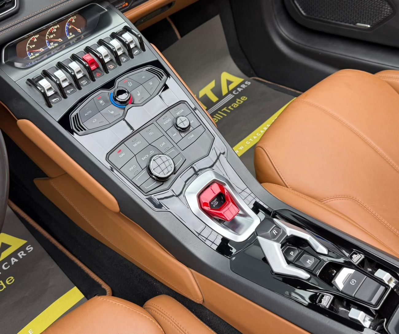 لامبورغيني هوراكان 2016 Lamborghini Huracan Spyder, Full Service History, Excellent Condition, GCC