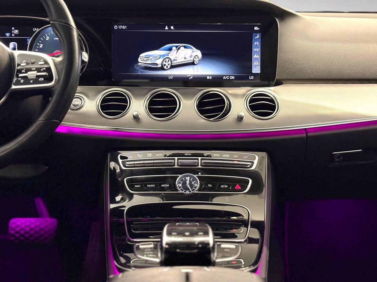 مرسيدس بنز E300 AED 1,260 P.M | 0% DOWN PAYMENT | MERCEDES-BENZ E300 | 2.0L TURBO I4 | 2019