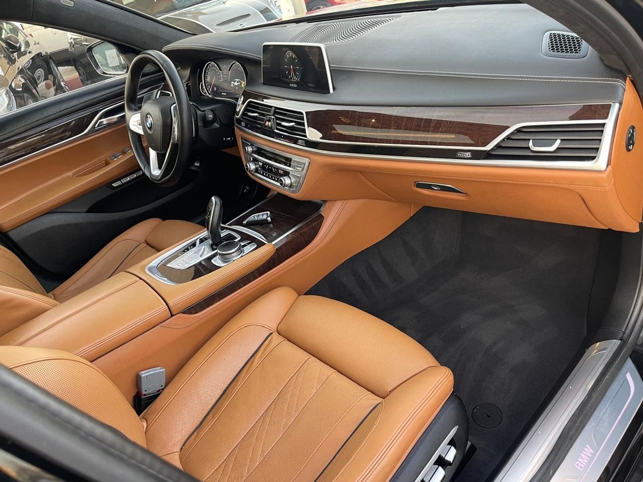 بي أم دبليو 740Li اكسكلوسيف