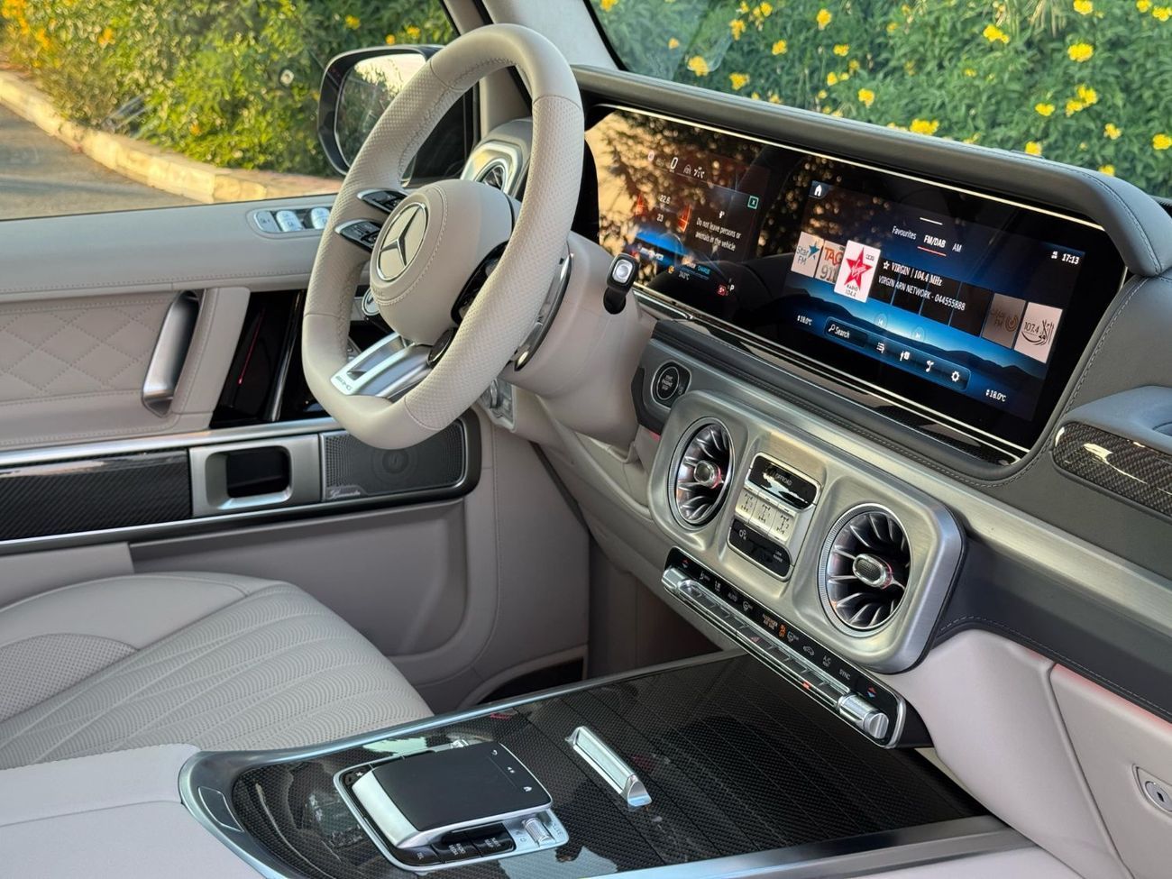 Mercedes-Benz G 63 AMG 4MATIC SUV **2025**GCC SPEC UNDER WARRANTY AND SERVICE CONTRACT