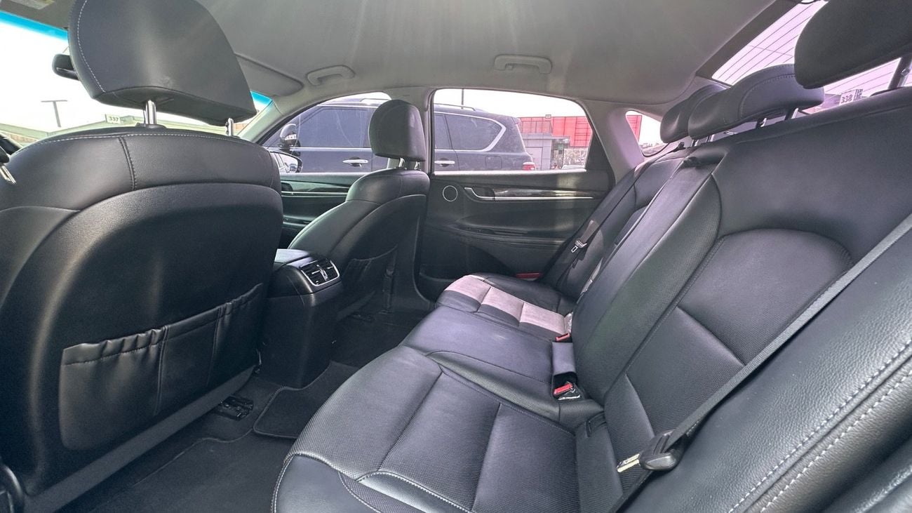 Hyundai Grandeur STD (NON GCC)