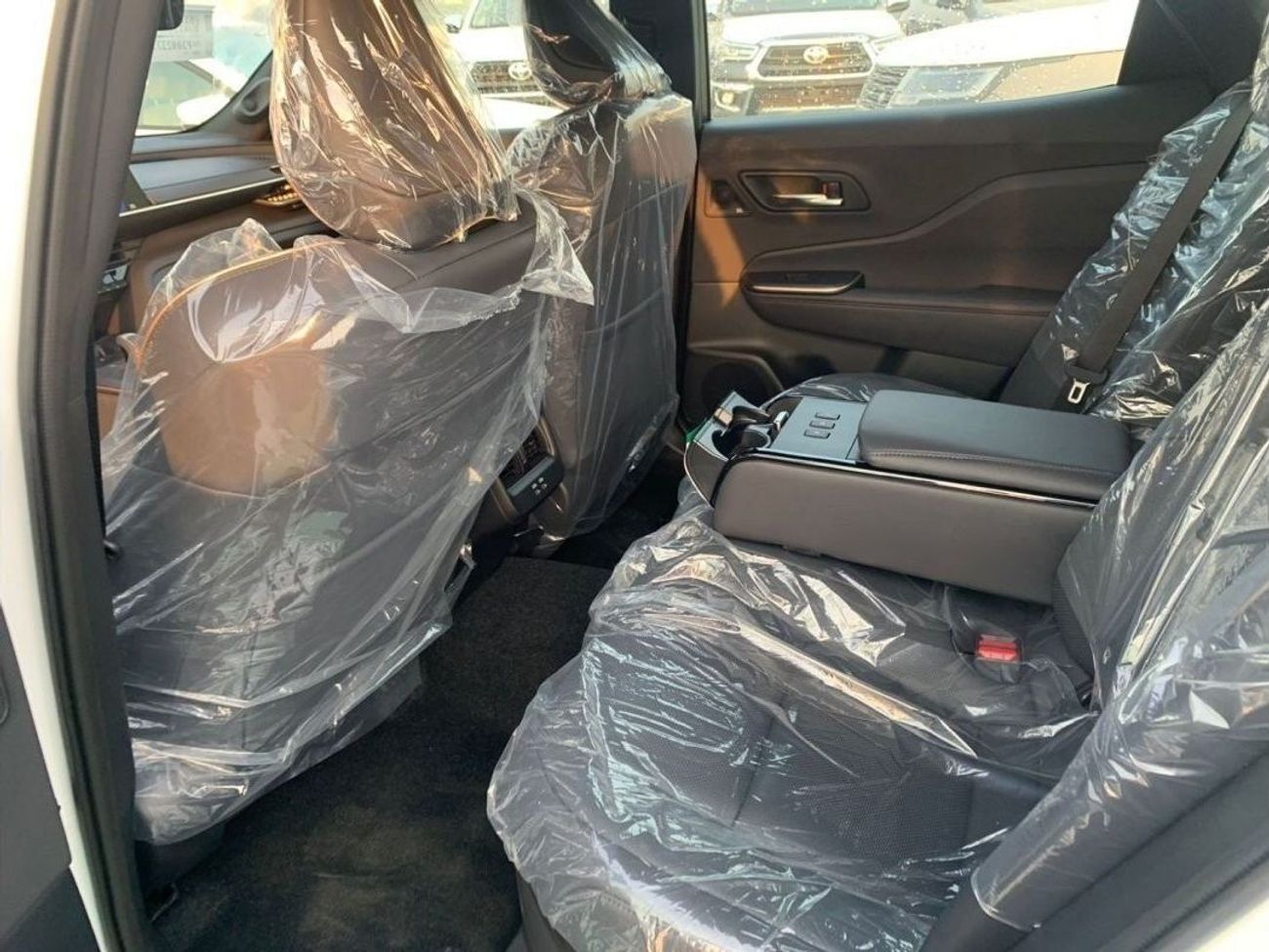 Toyota Crown 2.5L HYBRID, GCC, 2023