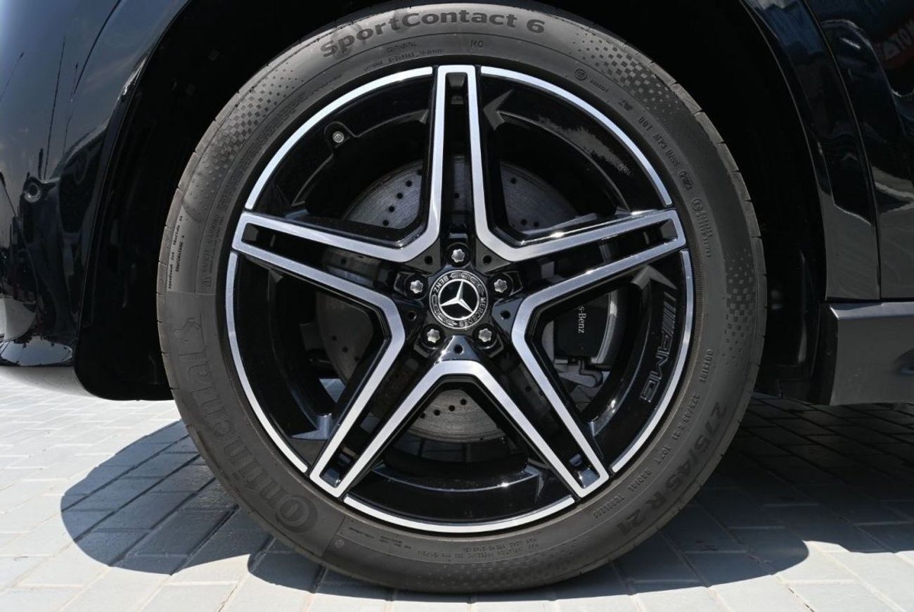 مرسيدس بنز GLS 450 Mercedes GLS 450 3.0L Inline-6 Turbo with Mild Hybrid, SUV, 7 Seats, Color Black, Model 2024