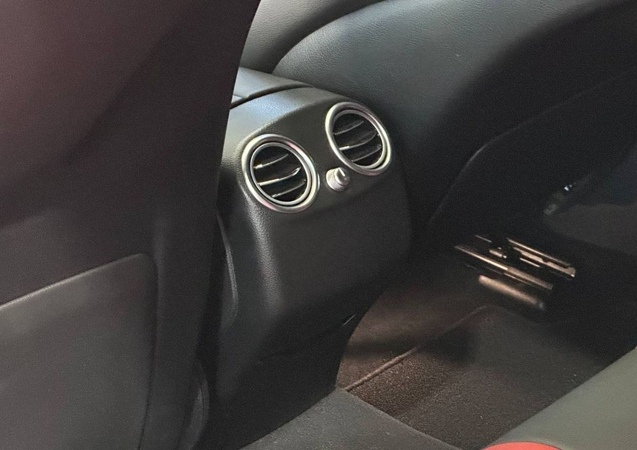 Mercedes-Benz GLC Coupe 300 Premium 2.0L