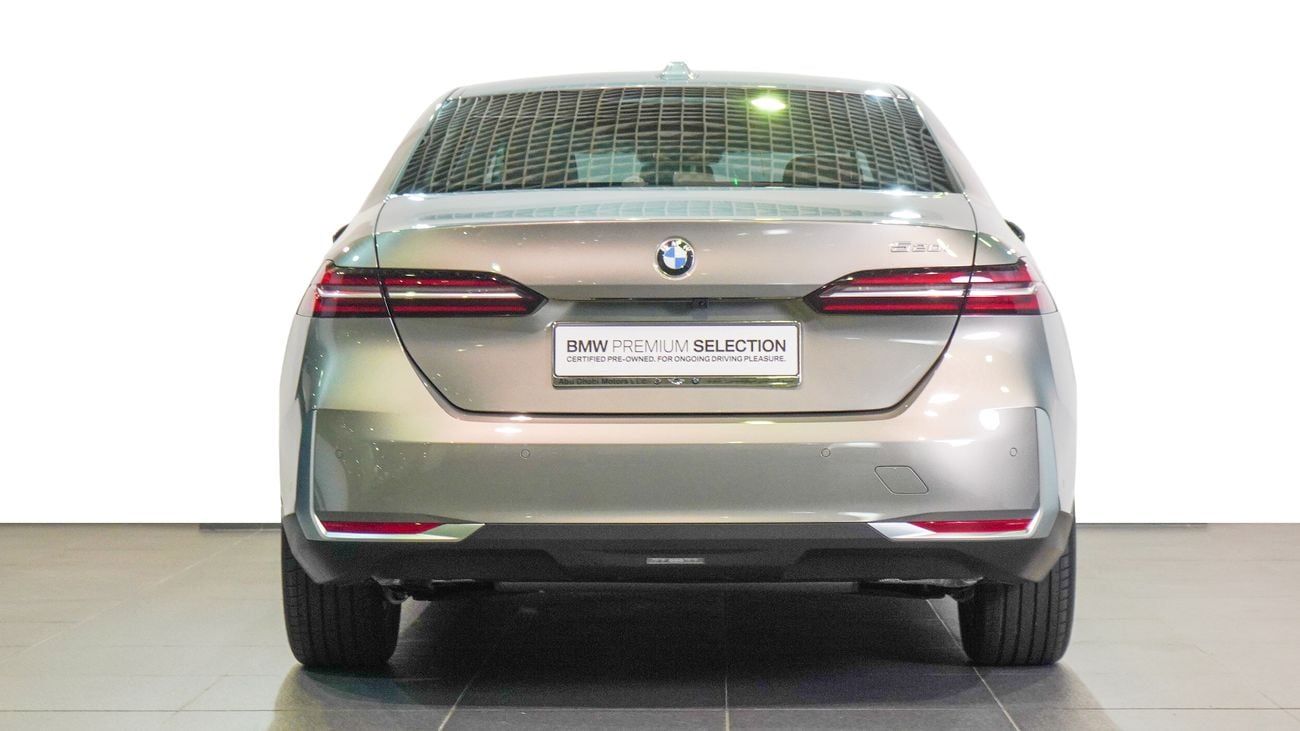 بي أم دبليو 520i