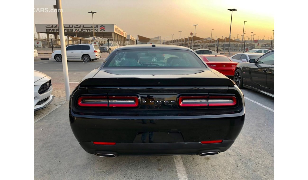 دودج تشالينجر Dodge Challenger SXT V6 3.6L / Model: 2020