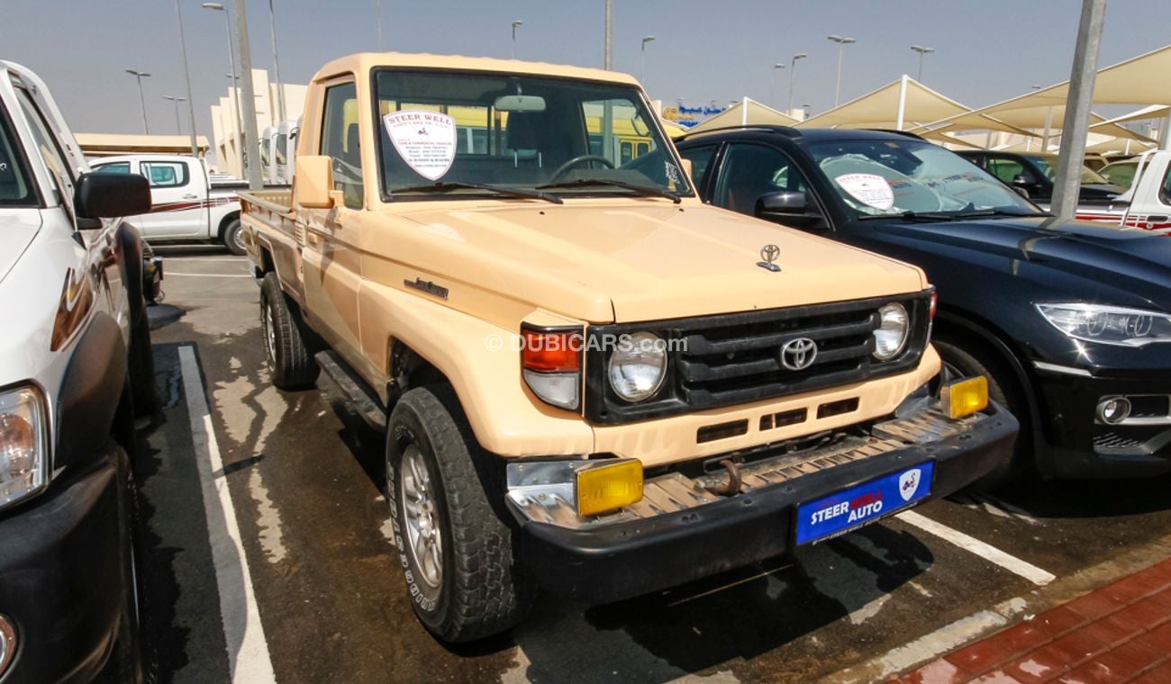 تويوتا لاند كروزر بيك آب 4WD