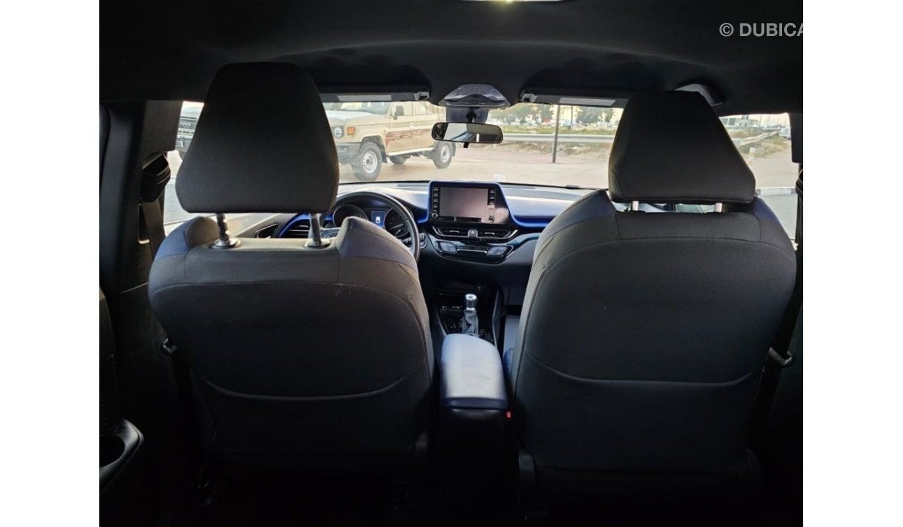 Toyota CHR 2021 Toyota C.HR 2.0L V4 XLE Push Start - UAE PASS