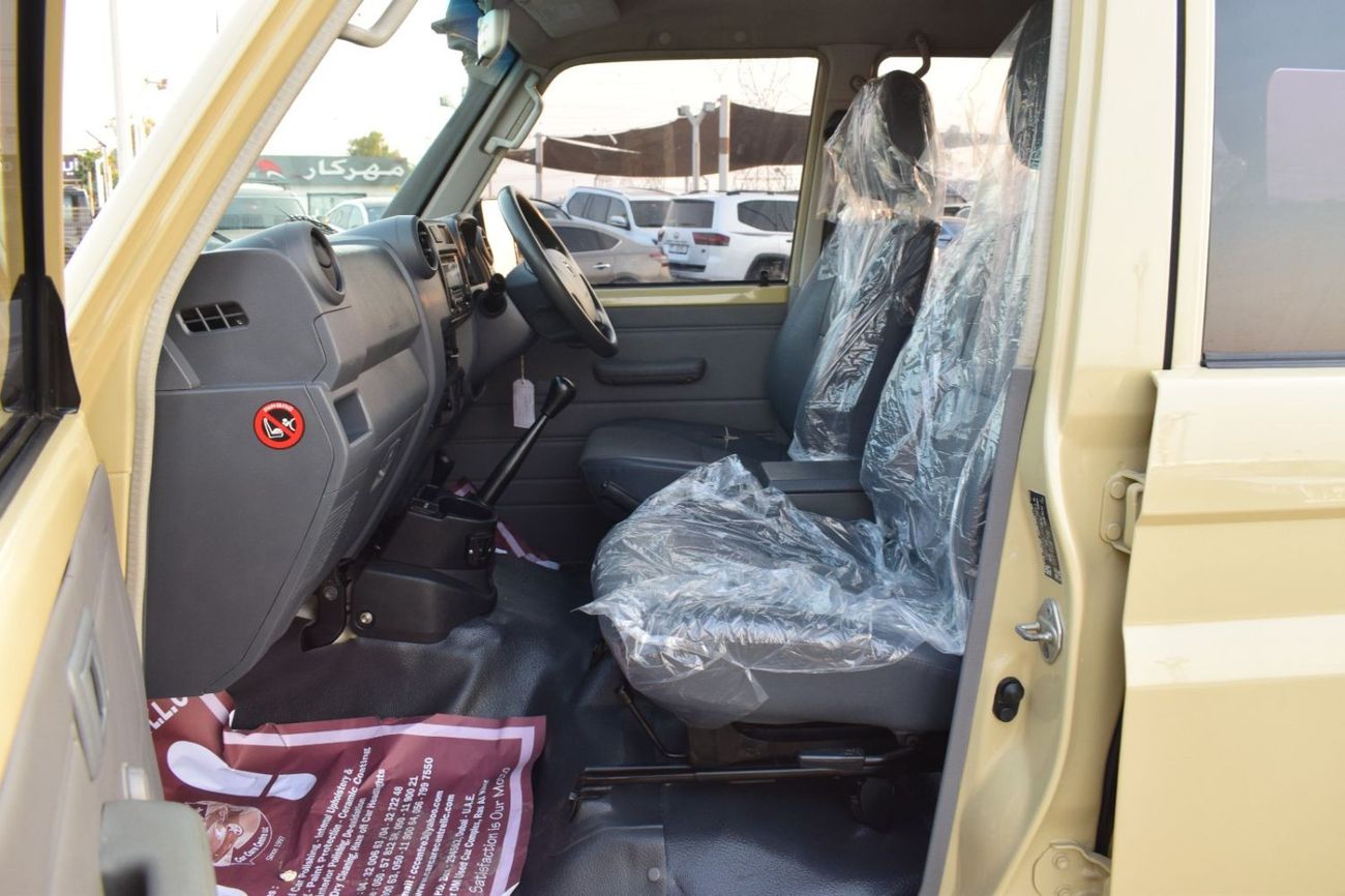 Toyota Land Cruiser 70 GXL