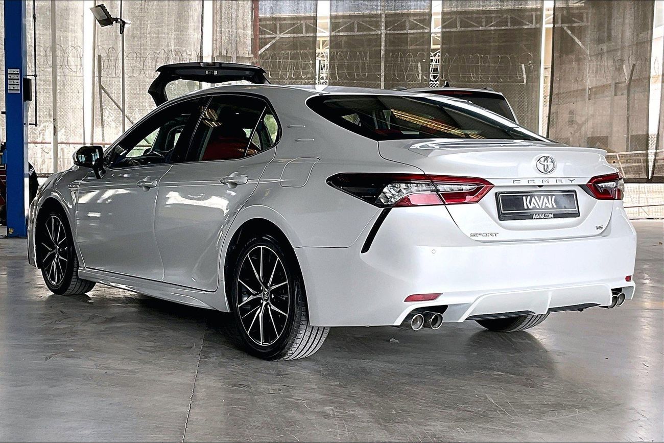 تويوتا كامري Sport | National Day Celebration | شامل الضمان | 0 ﺪﻔﻋﺓ ﺃﻮﻟﻯ