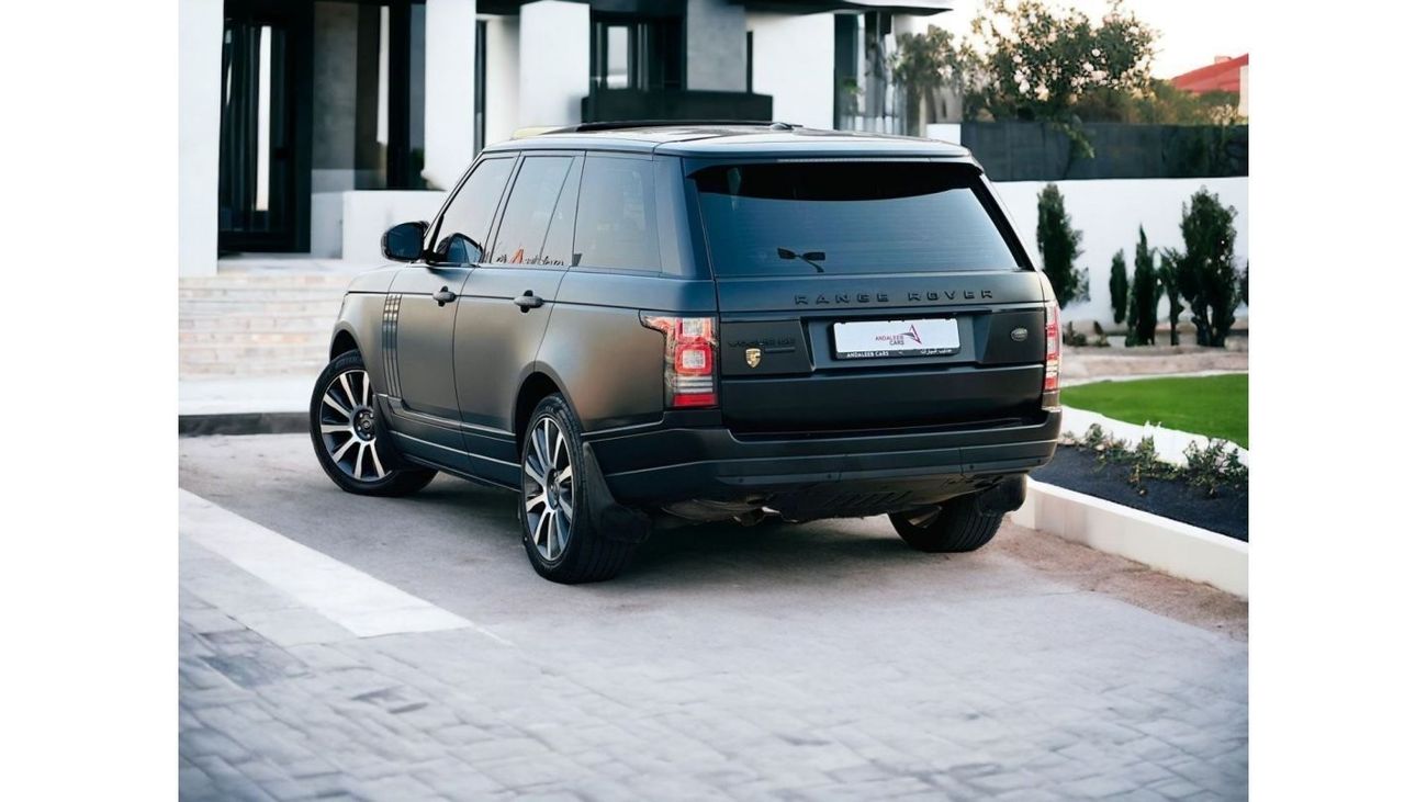 Land Rover Range Rover RANGE ROVER VOUGE SE 5.0 V8 | GCC | BLACK MATE PPF | WELL MAINTAINED
