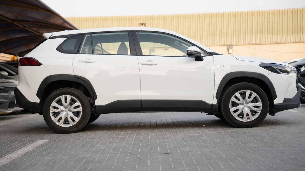 تويوتا كورولا كروس XL Hybrid | Agency Warranty | GCC | Full Service History | Zero down payment