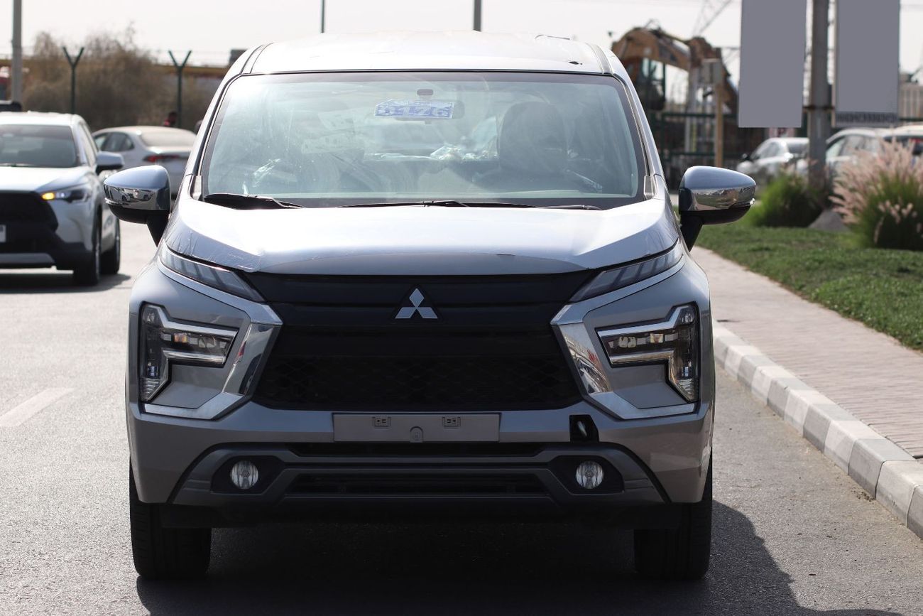 Mitsubishi Xpander Mid 1.5L Premium. Keyless Entry, Push Start, Monitor, Alloy Wheels, Model 2024