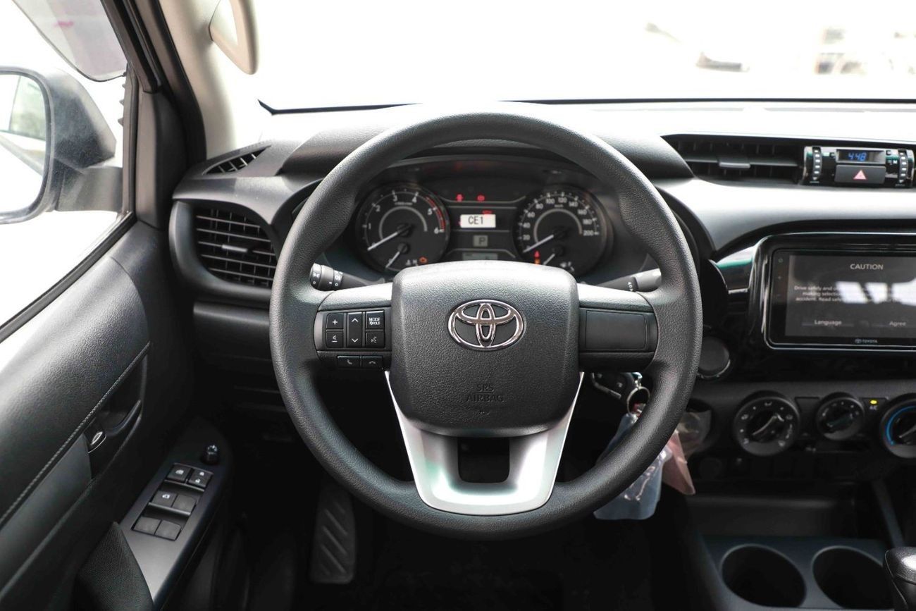 Toyota Hilux 2025 TOYOTA HILUX LOW 2.4 - PLATINUM WHITE PEARL inside BLACK | Export Only