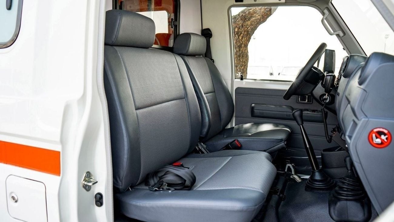تويوتا لاند كروزر 70 LAND CRUISER LC78 HARDTOP 3DOOR  AMBULANCE 2026