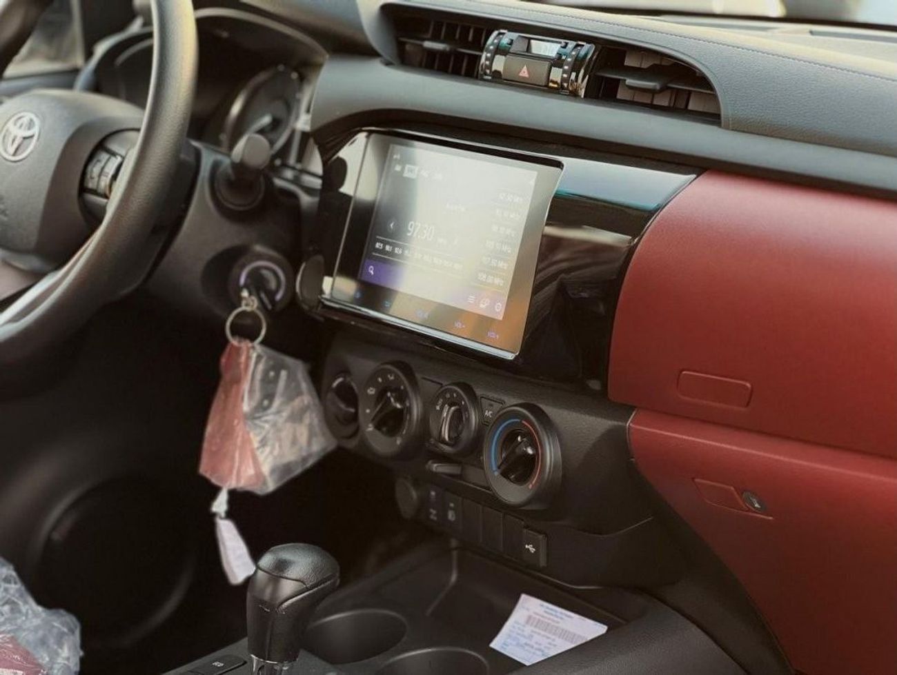 تويوتا هيلوكس TOYOTA HILUX 2.4 DIESEL 4WD 4DOORS 2024