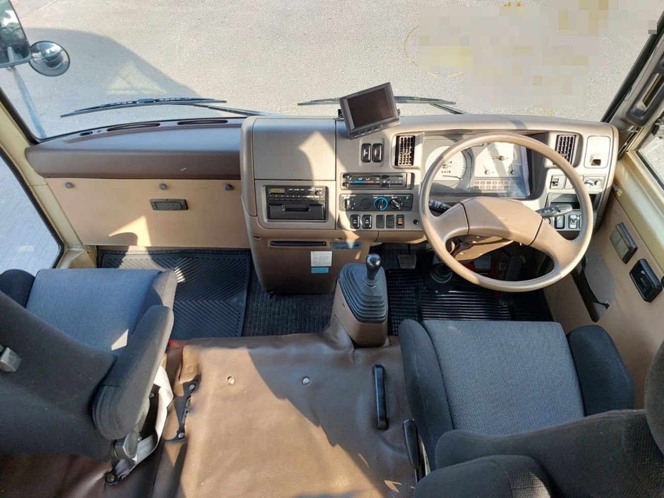 نيسان سيفيليان NISSAN CIVILIAN BUS 1995 RHD 4.1 L DIESEL MANUAL(PM00513)