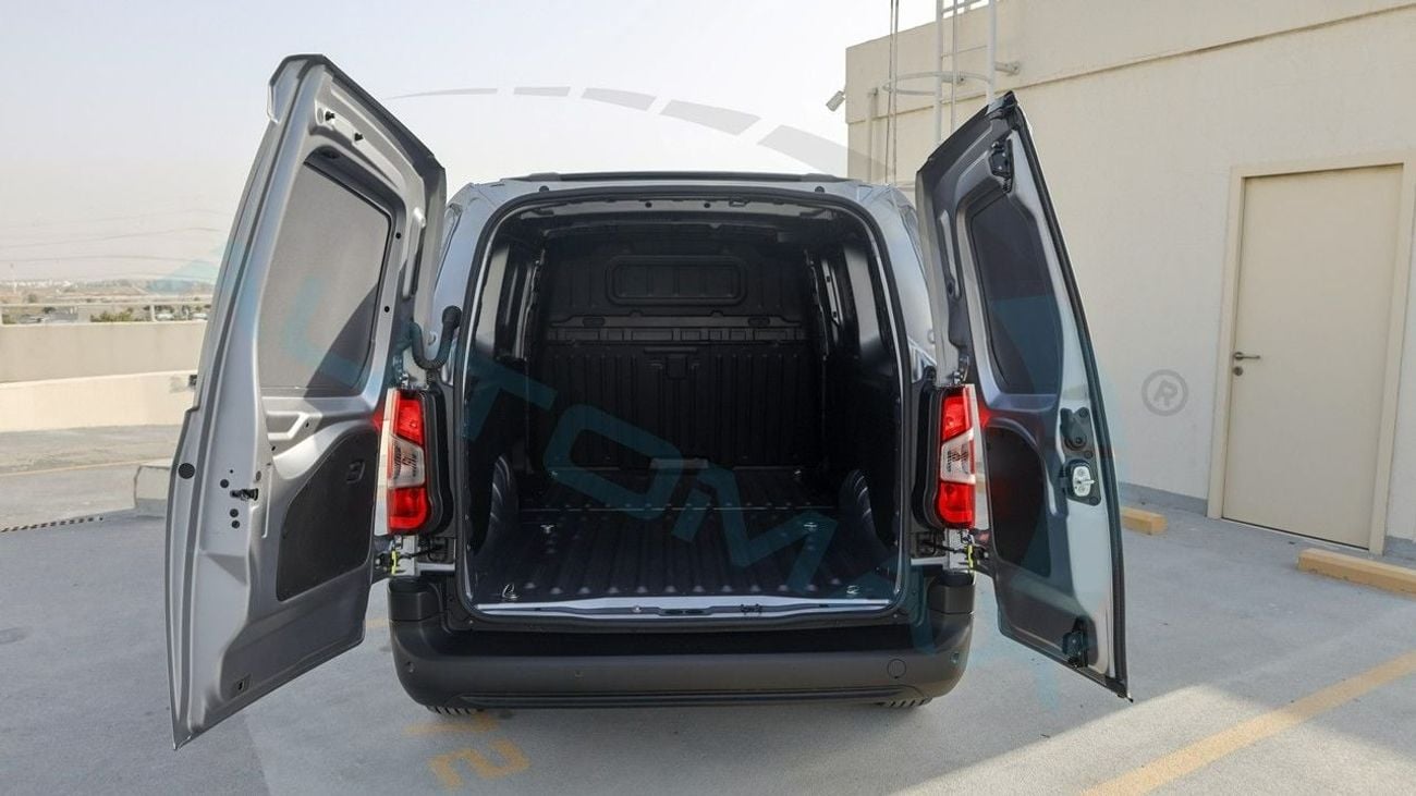 Fiat Doblo (For Export , НА ЭКСПОРТ) L2 Van 1.6L FWD 2025 GCC Без пробега