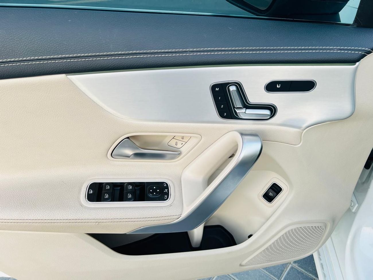 مرسيدس بنز CLA 250 PREMIUM PLUS Premium + 2.0L