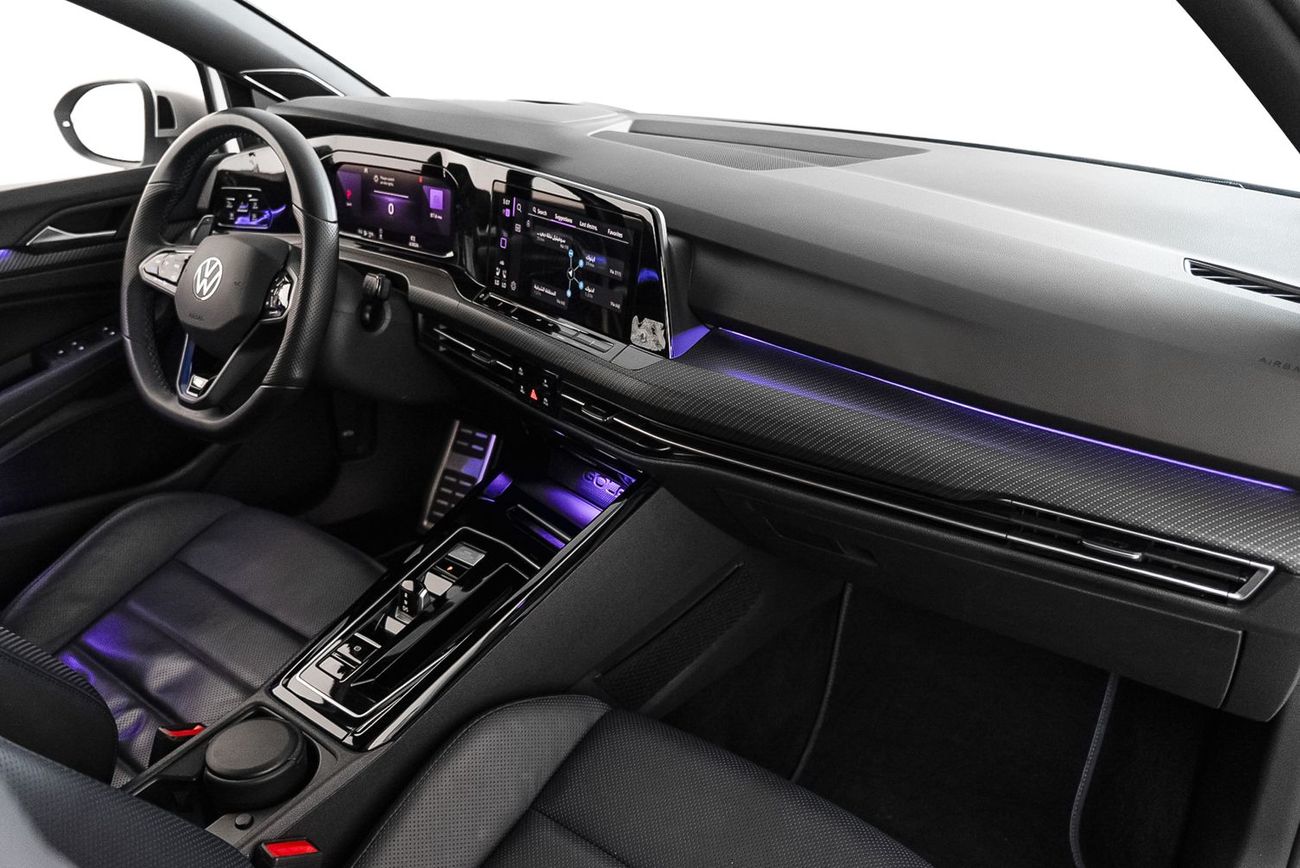 فولكس واجن جولف ار Base 2.0T