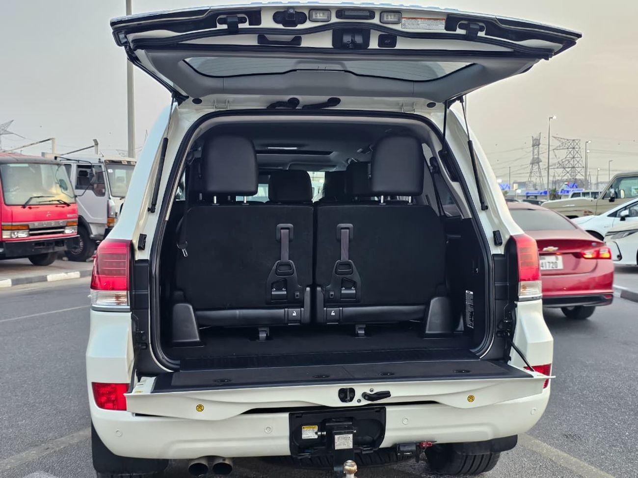 Toyota Land Cruiser 2019 TOYOTA LAND CRUISER V8 SAHARA