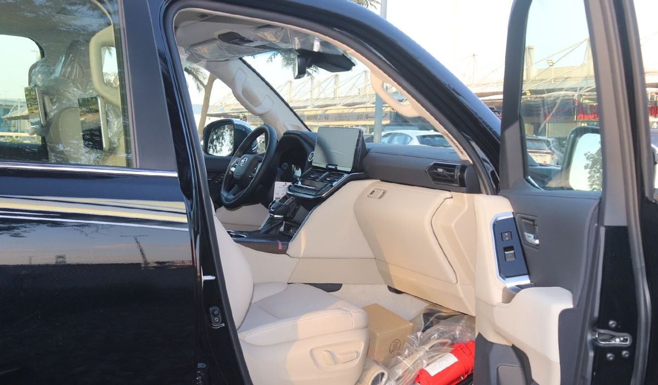 تويوتا لاند كروزر 2026 Model Toyota Land Cruiser (LC300) VX, 4.0L Petrol 4WD 6A/T