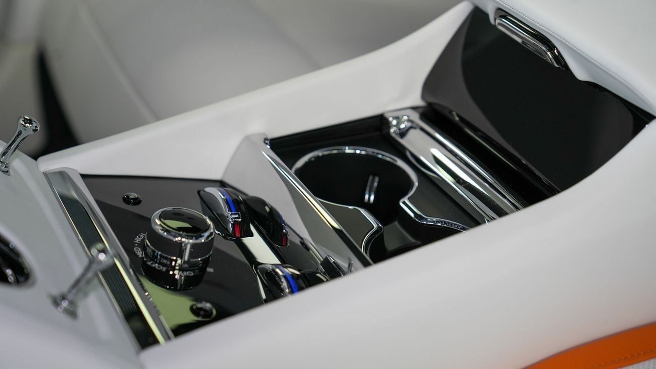 رولز رويس سبيكتر Rolls-Royce Spectre – 2024 (Standard Electric)