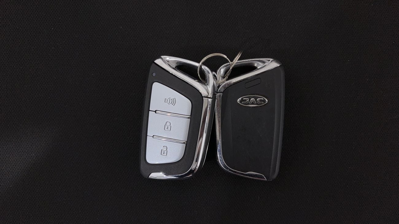 جاك S3 بلس إنتليجنت لاكجوري كارس24 هي سوق ضخم للسيارات المستعملة موثوق ومضمون ٪كارس24 هي سوق ضخم للسيارات المستعملة موثوق ومضمون