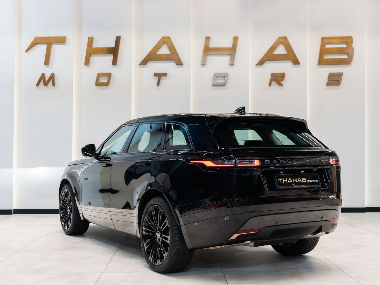 Land Rover Range Rover Velar P250 R-Dynamic S 2.0L - R-DYNAMIC P250 | 2025 | LOW MILEAGE | PERFECT CONDITION