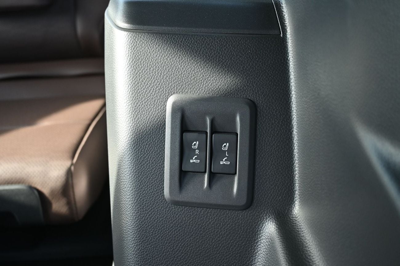 تويوتا برادو Toyota LC Prado Adventure, 2.4L Turbo 4WD Model 2026 Color Black