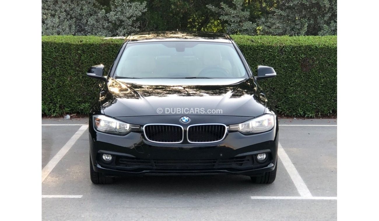 BMW 318i Exclusive MODEL 2016 GCC CAR PREFECT CONDITION INSIDE AND OUTSIDE 1500 TURBO FULL ORIGINAL PAINT ONE