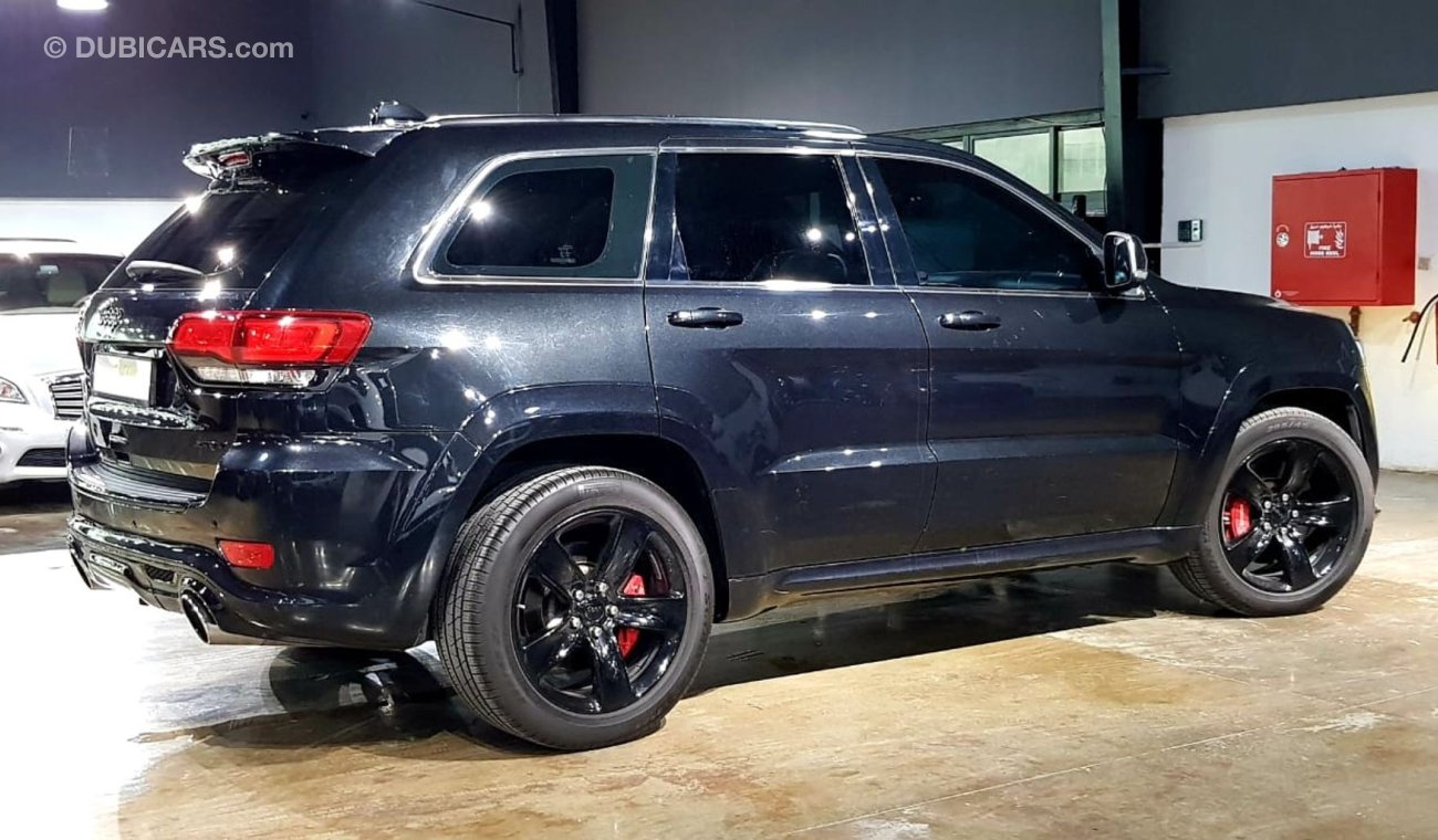 جيب جراند شيروكي 2014 Jeep Grand Cherokee SRT, Black Edition, Warranty+Service History, GCC