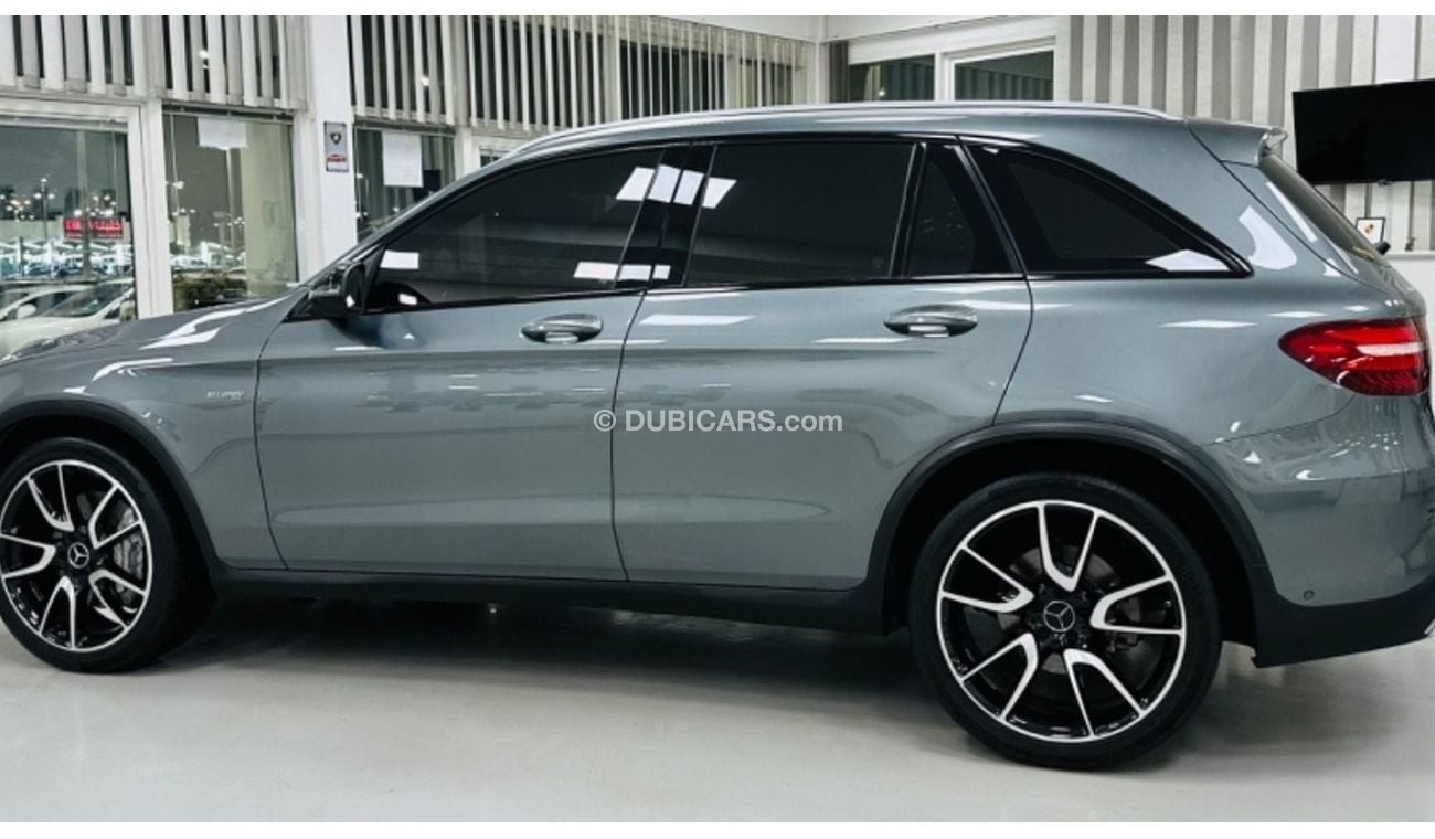 Mercedes-Benz GLC 43 AMG GCC .. FSH .  Perfect Condition .. V6 .. AMG .. Top Range