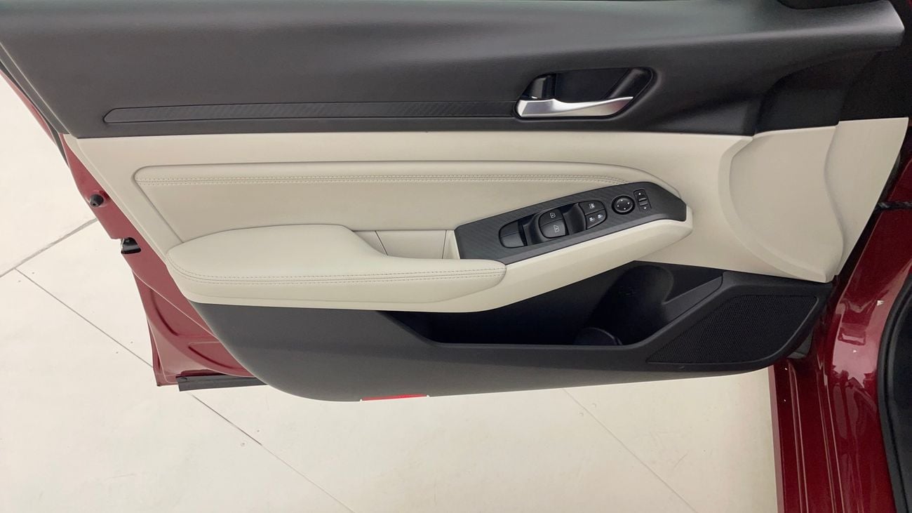 نيسان ألتيما SV 2.5 | بدون دفعة مقدمة | اختبار القيادة في المنزل