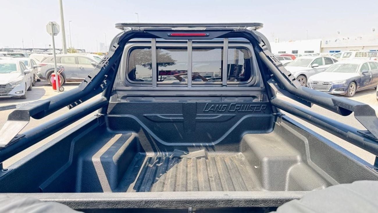 تويوتا لاند كروزر بيك آب -